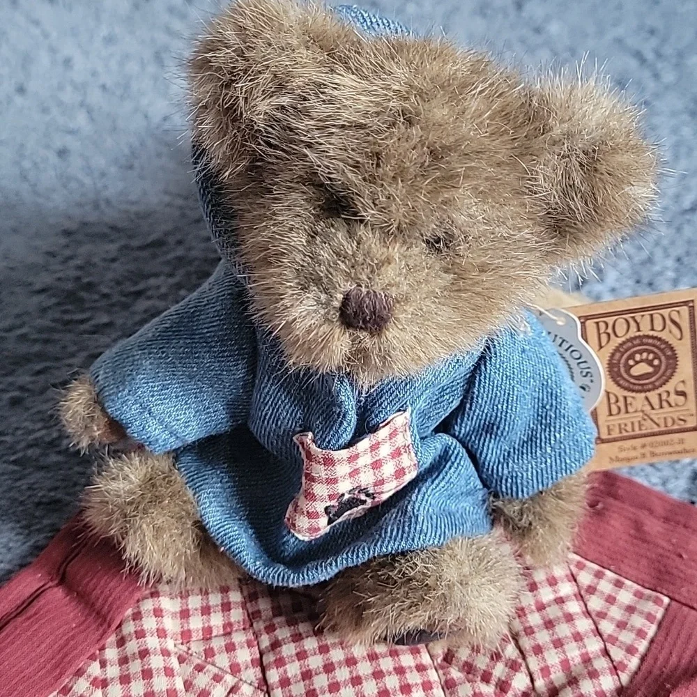 Boyds Bears & Friends stuffed Morgan B. Berriweather and blanket. Like new.